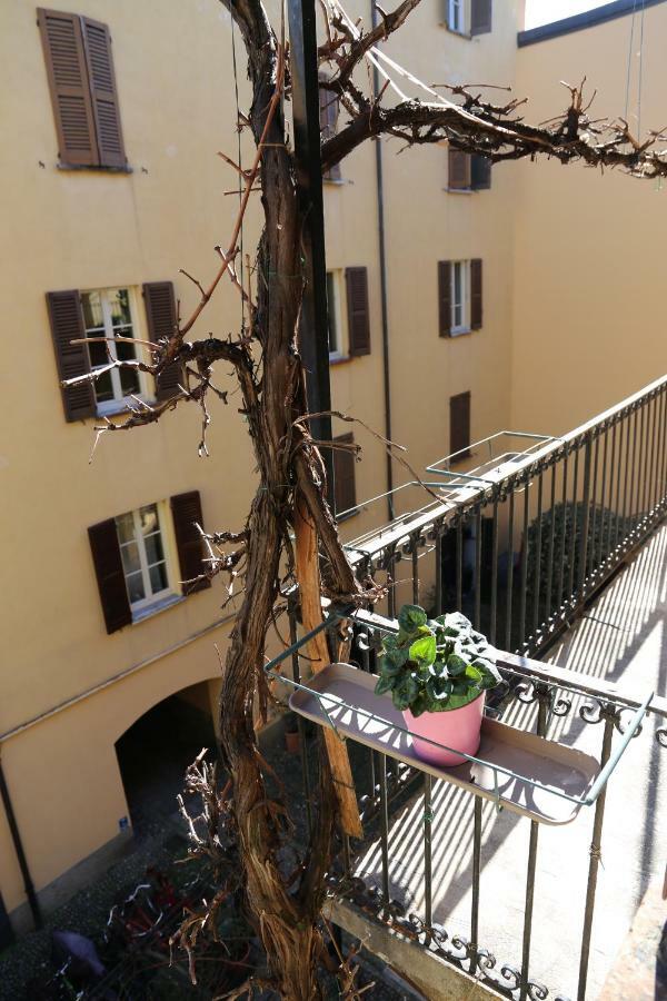 Naviglio Grande Apartment Milan Exterior photo